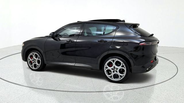Used 2024 Alfa Romeo Tonale Veloce AWD/4WD image 6