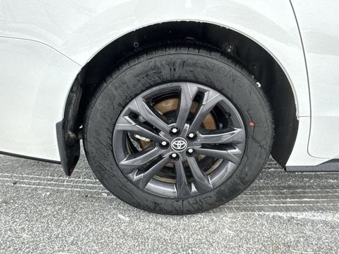 Used 2026 Toyota Sienna XSE image 34