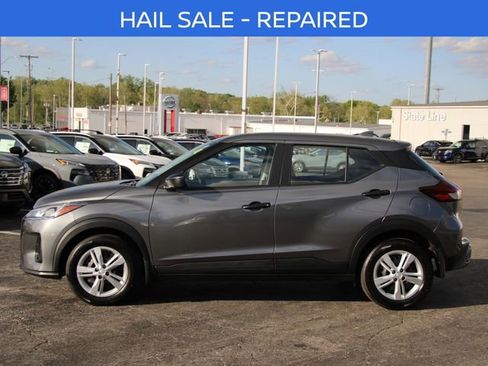 Certified 2025 Nissan Kicks Play S FWD image 2