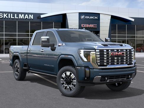 New 2026 GMC Sierra 3500 Denali w/ Denali Reserve Package AWD/4WD image 7