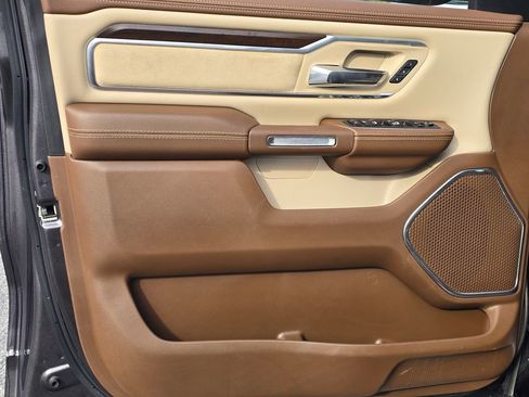 Used 2021 RAM 1500 Laramie image 43