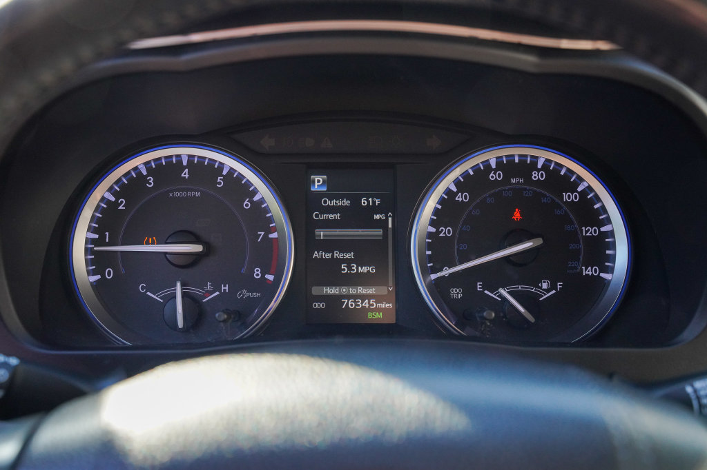 Used 2019 Toyota Highlander XLE AWD/4WD image 17