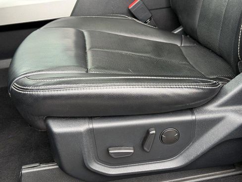 Used 2021 Ford F250 Lariat image 29