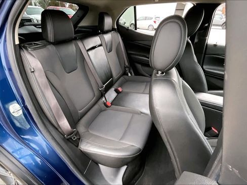 Used 2022 Buick Encore GX Select image 19