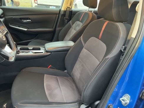 Used 2022 Nissan Sentra SR w/ Lighting Package image 10