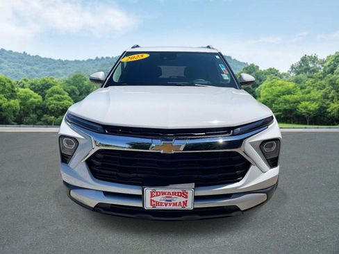 Used 2025 Chevrolet TrailBlazer LT AWD/4WD image 27