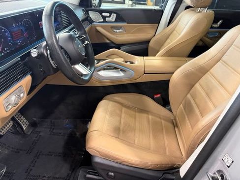 Used 2024 Mercedes-Benz GLS 450 4MATIC image 19