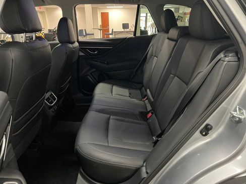 Used 2025 Subaru Outback Limited XT image 28