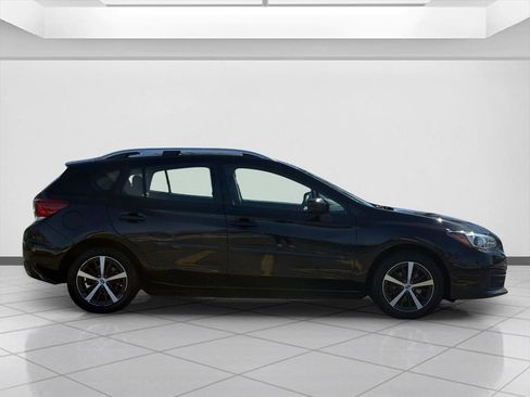 Used 2022 Subaru Impreza 2.0i Premium image 6