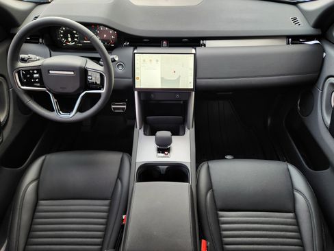 New 2025 Land Rover Discovery Sport Dynamic SE image 26