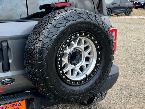 Used 2022 Ford Bronco Badlands image 21