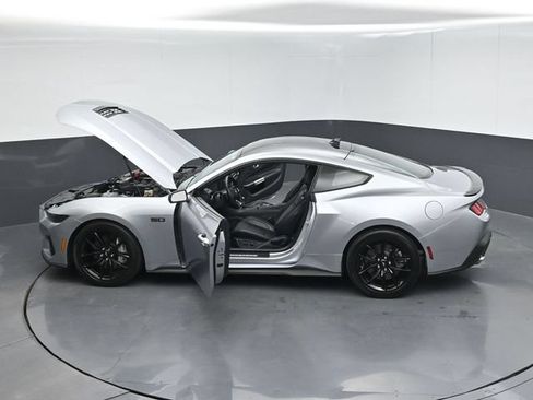 Used 2025 Ford Mustang GT Premium RWD image 54