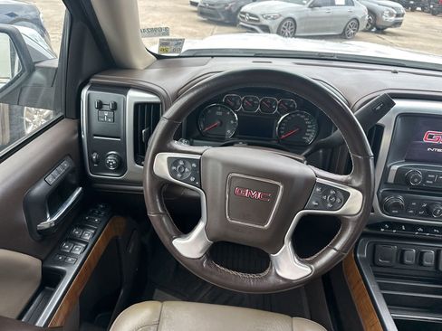 Used 2018 GMC Sierra 1500 SLT w/ Enhanced Driver Alert Package RWD image 11
