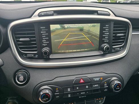 Used 2016 Kia Sorento SX FWD image 30