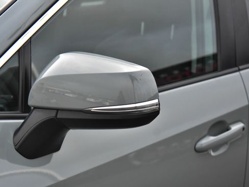 Used 2023 Toyota RAV4 XLE image 13