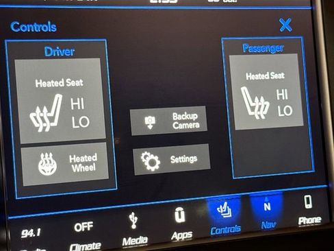 Used 2018 Jeep Grand Cherokee Limited image 19