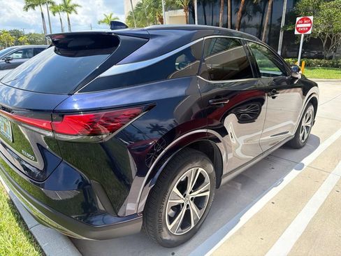 Used 2024 Lexus RX 350 Premium w/ Cold Area Package FWD image 10