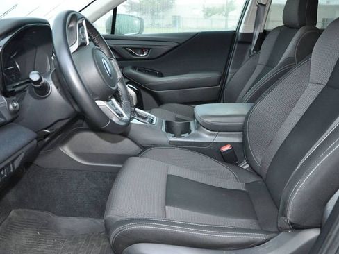 Used 2021 Subaru Outback Premium image 10