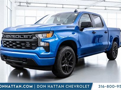 New 2025 Chevrolet Silverado 1500 Custom w/ LPO, Dark Essentials Package