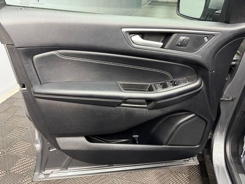Used 2022 Ford Edge Titanium w/ Equipment Group 301A AWD/4WD image 36