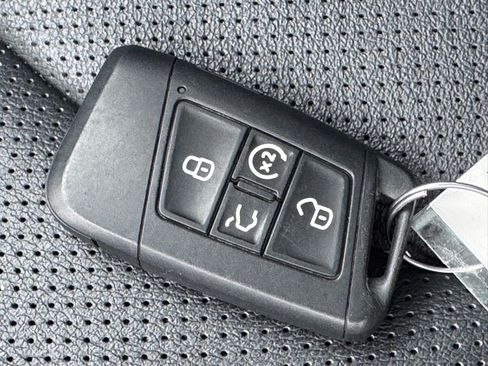 Used 2022 Volkswagen Taos SEL AWD/4WD image 20