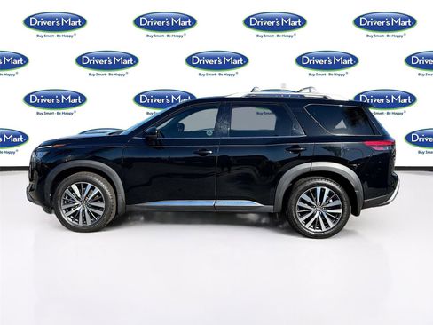 Used 2022 Nissan Pathfinder Platinum w/ Cargo Package image 5