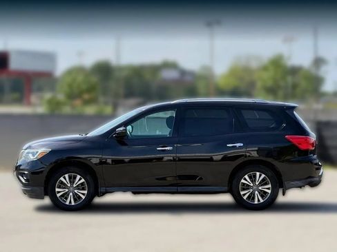 Used 2017 Nissan Pathfinder SV FWD image 8
