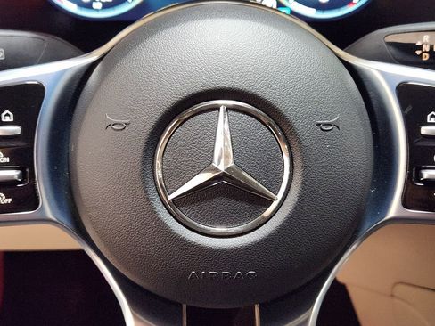 Used 2023 Mercedes-Benz GLC 300 4MATIC Coupe image 50