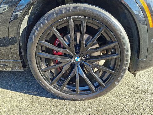 Certified 2023 BMW X6 xDrive40i w/ Executive Package image 8