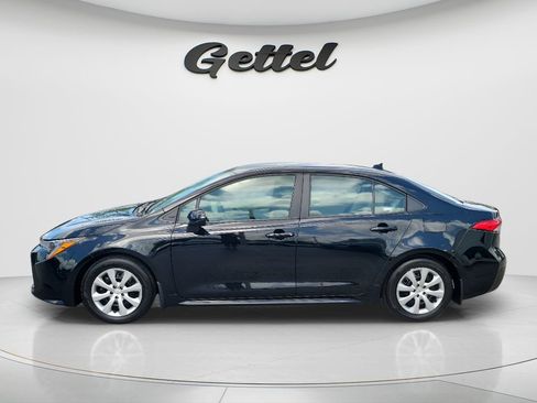 Used 2025 Toyota Corolla LE FWD image 8