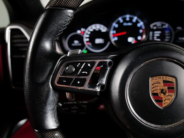 Used 2020 Porsche Cayenne Turbo AWD/4WD image 19