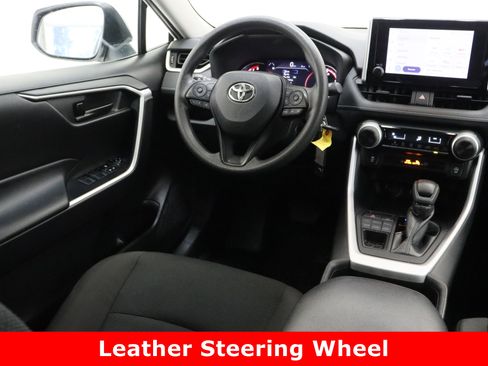 Used 2024 Toyota RAV4 LE image 27