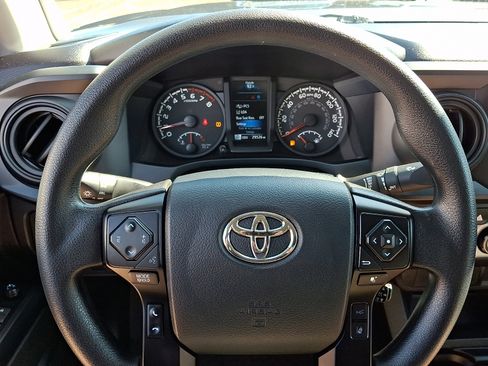 Used 2023 Toyota Tacoma SR w/ SR Convenience Package AWD/4WD image 18