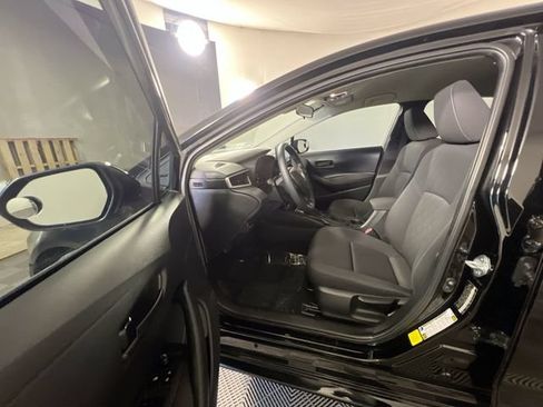 Used 2023 Toyota Corolla LE FWD image 14