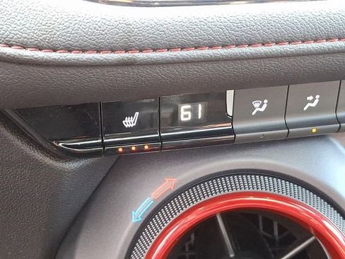 Used 2022 Chevrolet Blazer RS AWD/4WD image 37