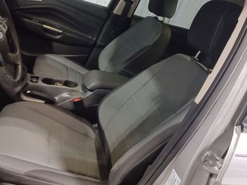 Used 2016 Ford Escape SE w/ Equipment Group 201A image 6