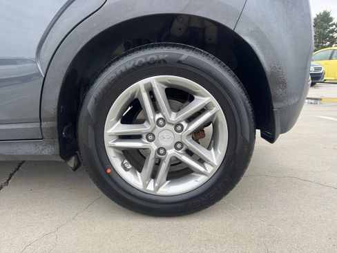 Used 2018 Hyundai Kona SE image 26