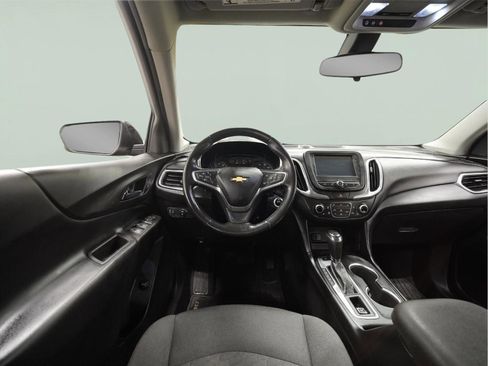 Used 2018 Chevrolet Equinox LT image 19