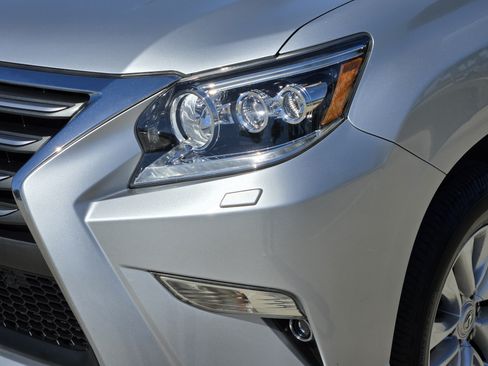 Used 2017 Lexus GX 460 Premium AWD/4WD image 11