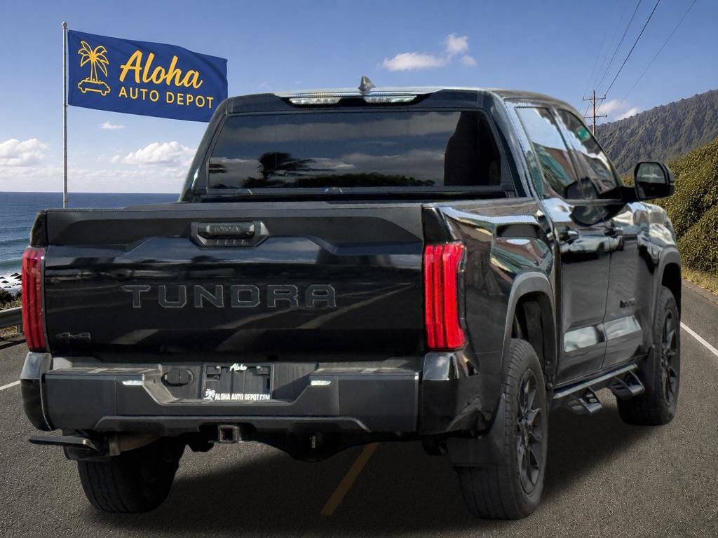 Used 2025 Toyota Tundra SR5 w/ SR5 Premium Package AWD/4WD image 4