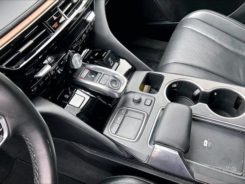 Used 2022 Acura MDX FWD w/ Technology Package image 15