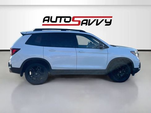 Used 2024 Honda Passport Black Edition image 8