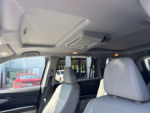Used 2021 Honda Pilot Elite image 21