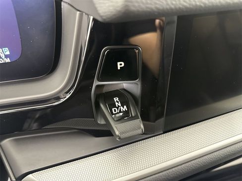 Certified 2025 Porsche Cayenne image 32