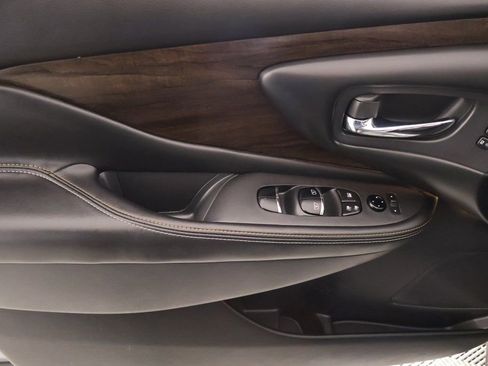 Used 2022 Nissan Murano Platinum w/ Cargo Package image 17