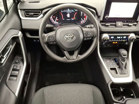 Certified 2025 Toyota RAV4 XLE AWD/4WD image 12