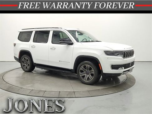 Used 2024 Jeep Wagoneer Series II w/ Flexible Seating Group image 1
