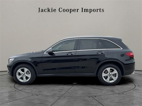 Used 2018 Mercedes-Benz GLC 300 image 2
