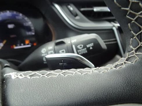 Used 2023 Jeep Grand Cherokee Limited image 23