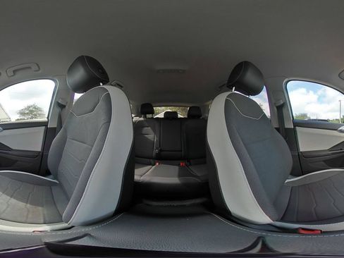 Used 2025 Volkswagen Taos SE FWD image 37